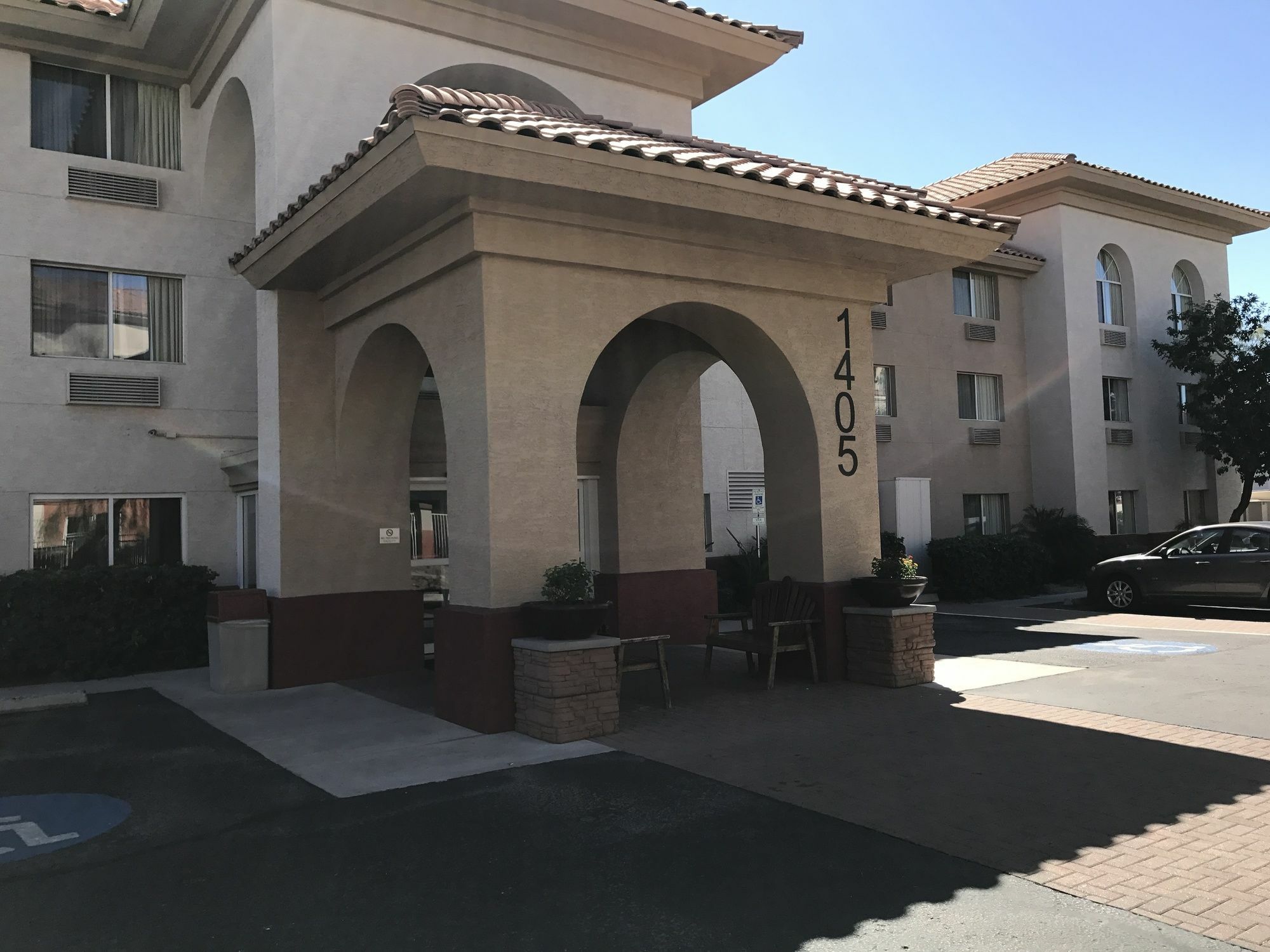 Greentree Inn And Suites Mesa / Phoenix Экстерьер фото